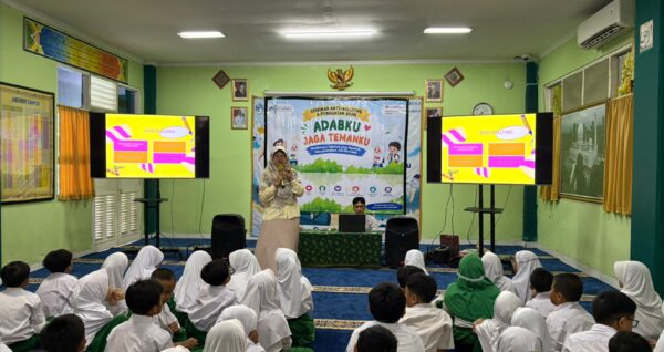 Seminar Anti Bullying dan Penguatan Adab di SD Islam Al Azhar 2 Pasar Minggu